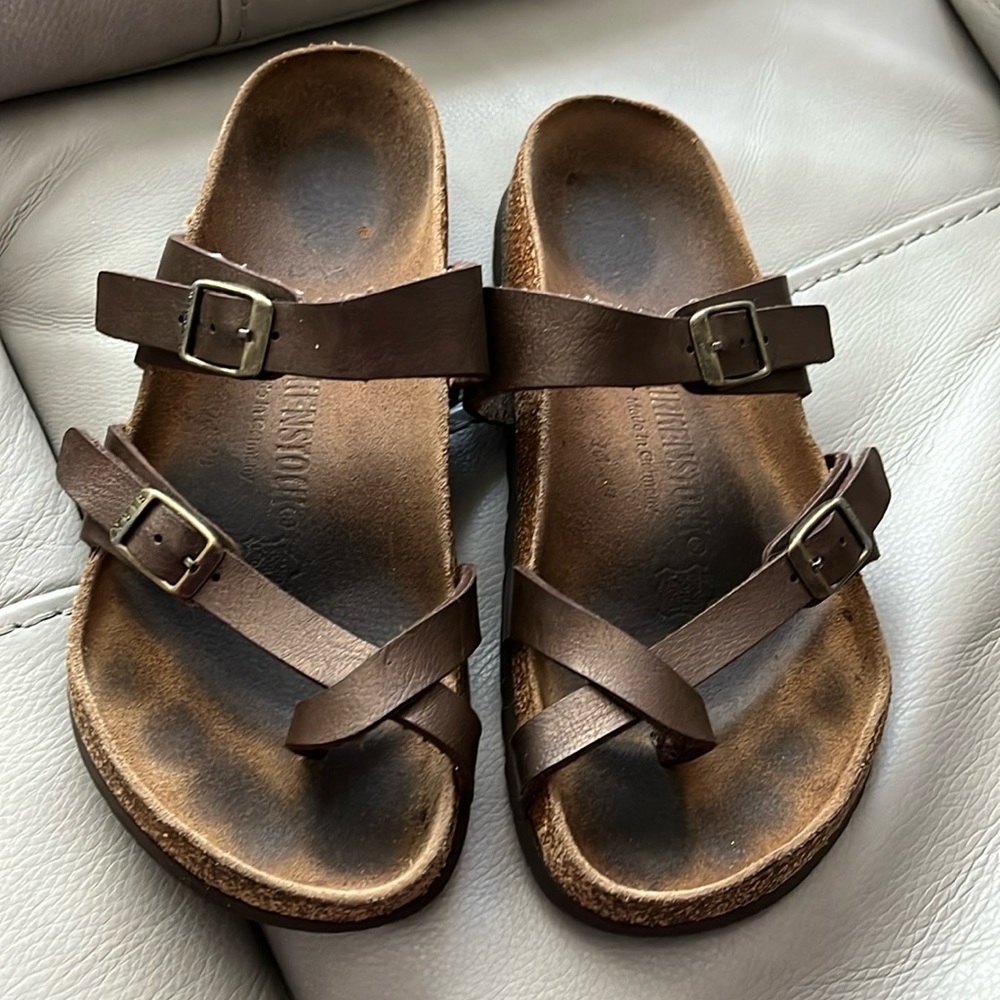 Birkenstock Sandals Size 7.